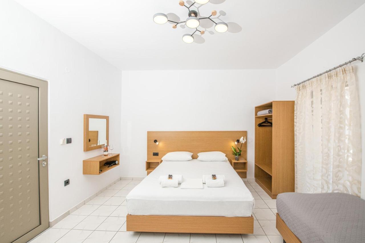 Smaroula Hotel Елафониси Екстериор снимка