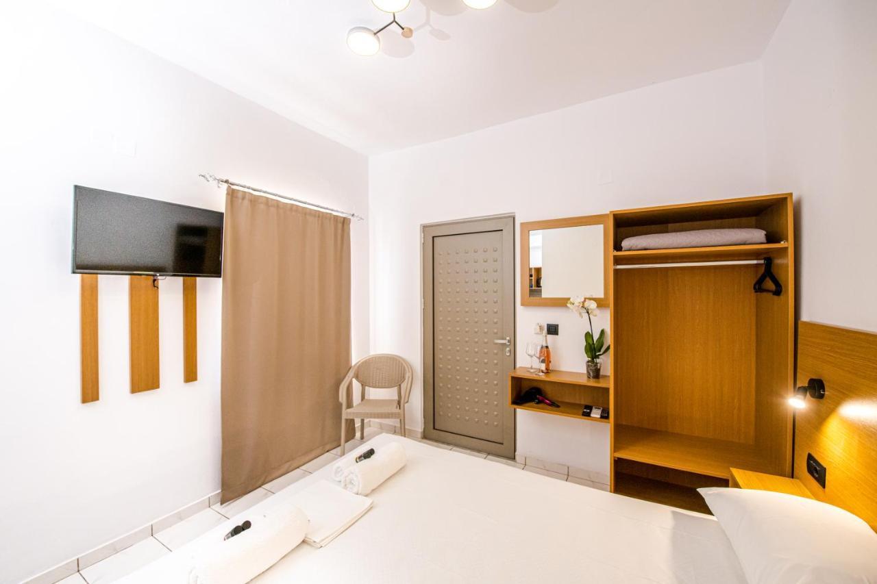 Smaroula Hotel Елафониси Екстериор снимка